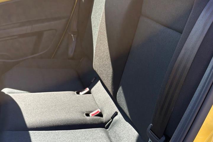 Gul Skoda Citigo fra 2019