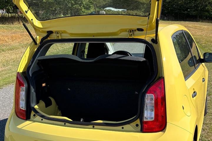 Gul Skoda Citigo fra 2019