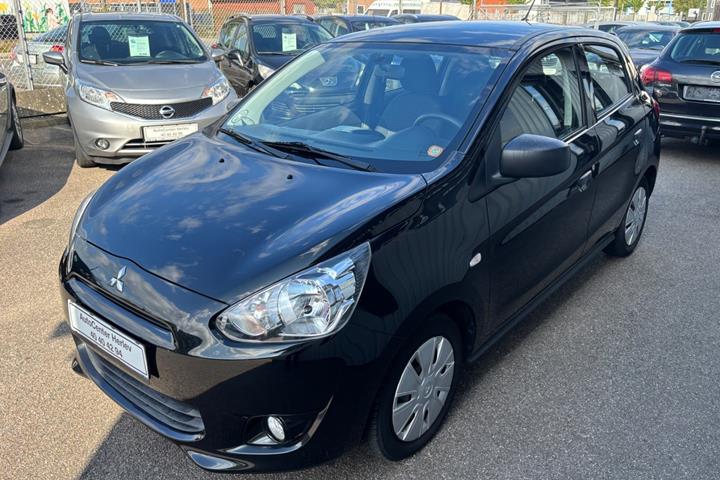 Sort Mitsubishi Space Star fra 2014