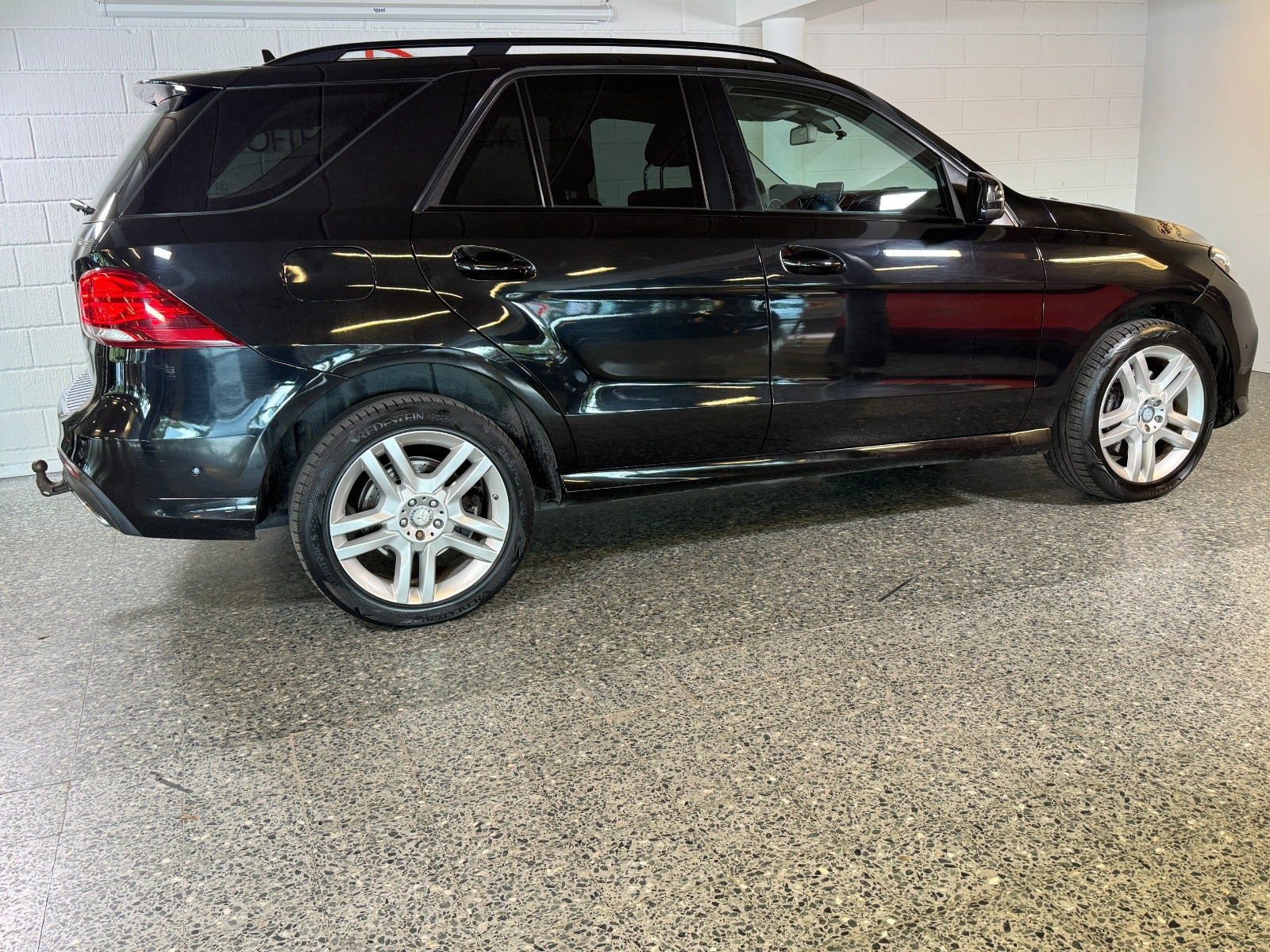 Sort Mercedes GLE350 d fra 2016