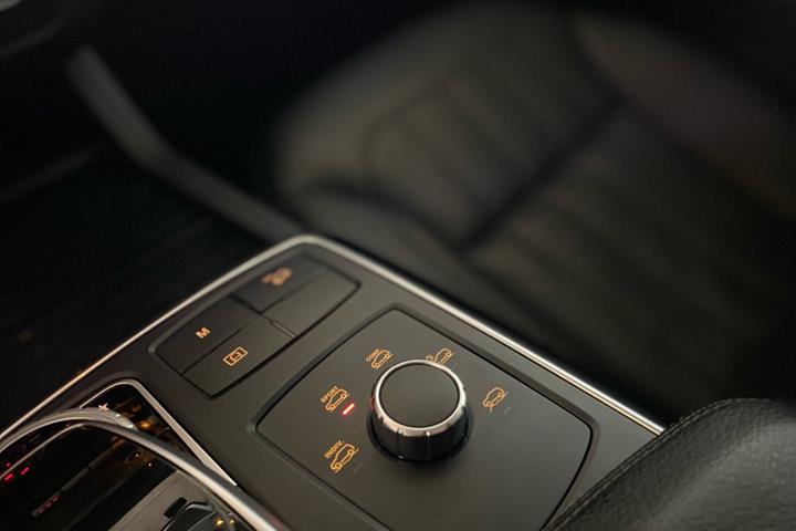 Sort Mercedes GLE350 d fra 2016
