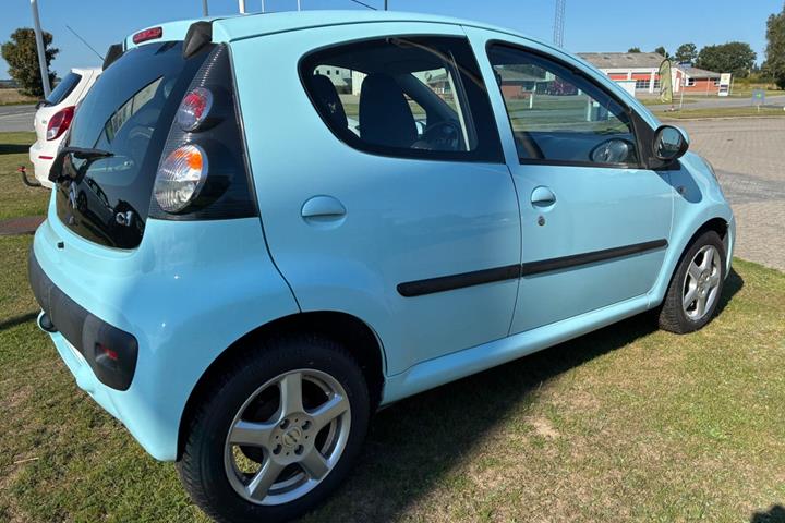 Blå Citroën C1 fra 2012