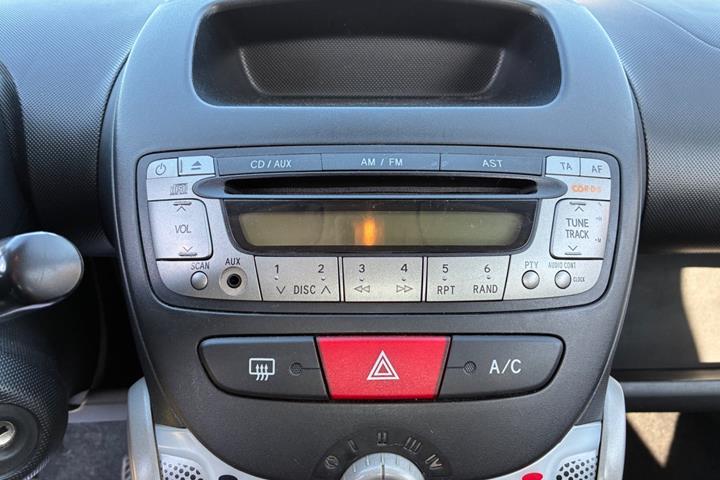 Blå Citroën C1 fra 2012