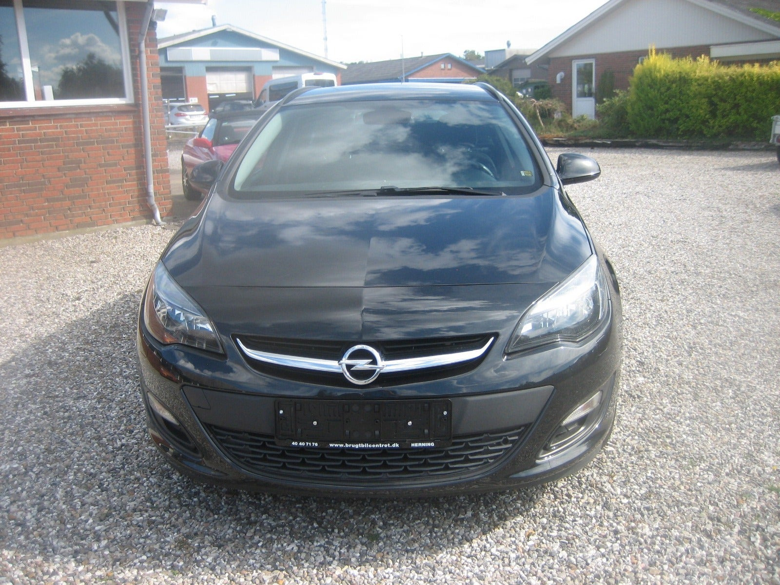 Sort Opel Astra fra 2015