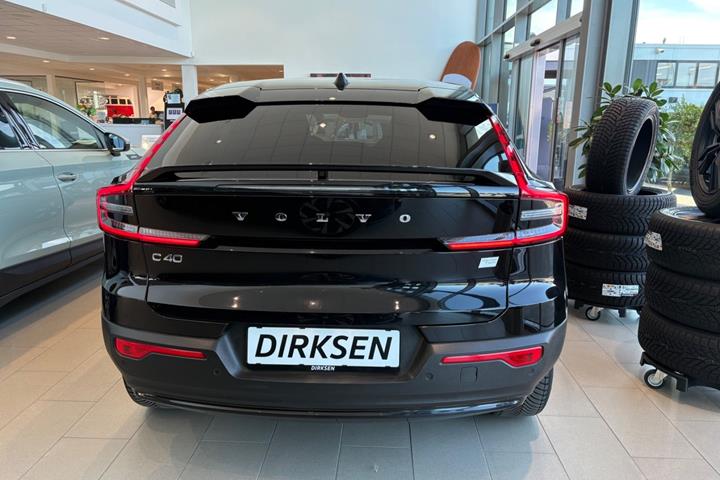 Sort Volvo C40 fra 2023
