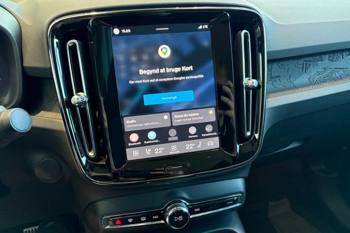 Sort Volvo C40 fra 2023