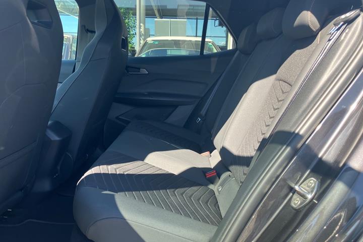 Grå Cupra Born fra 2023