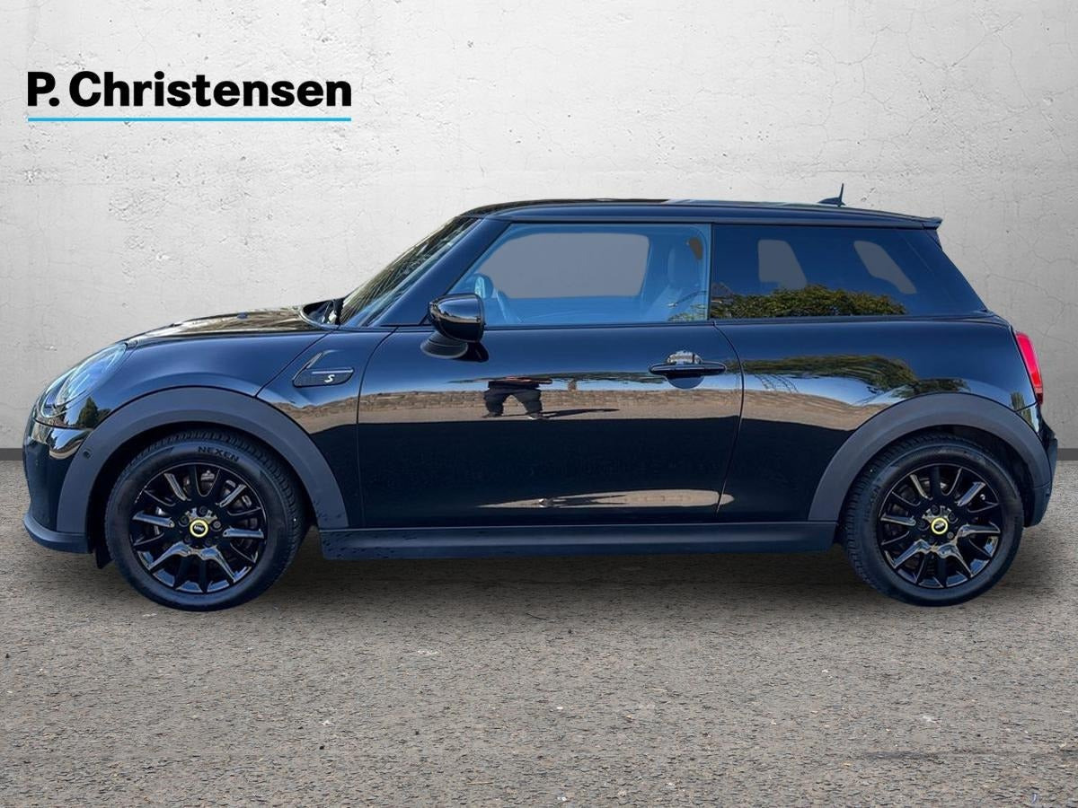 Sort Mini Cooper SE fra 2021