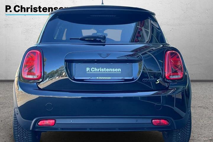 Sort Mini Cooper SE fra 2021