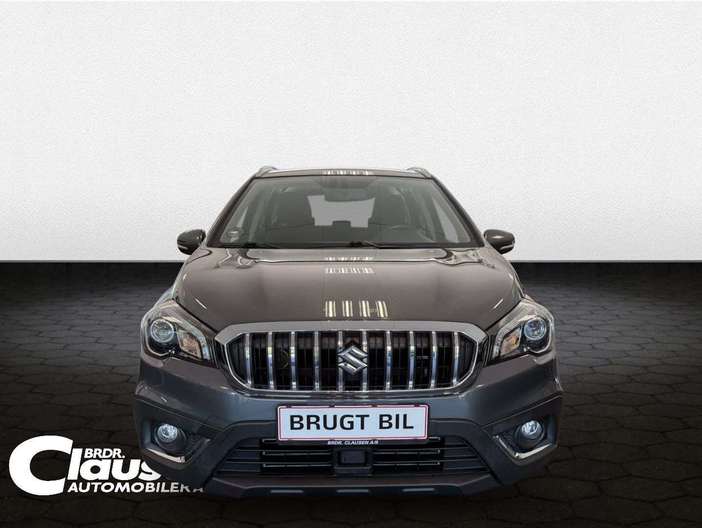 Grå Suzuki S-Cross fra 2021