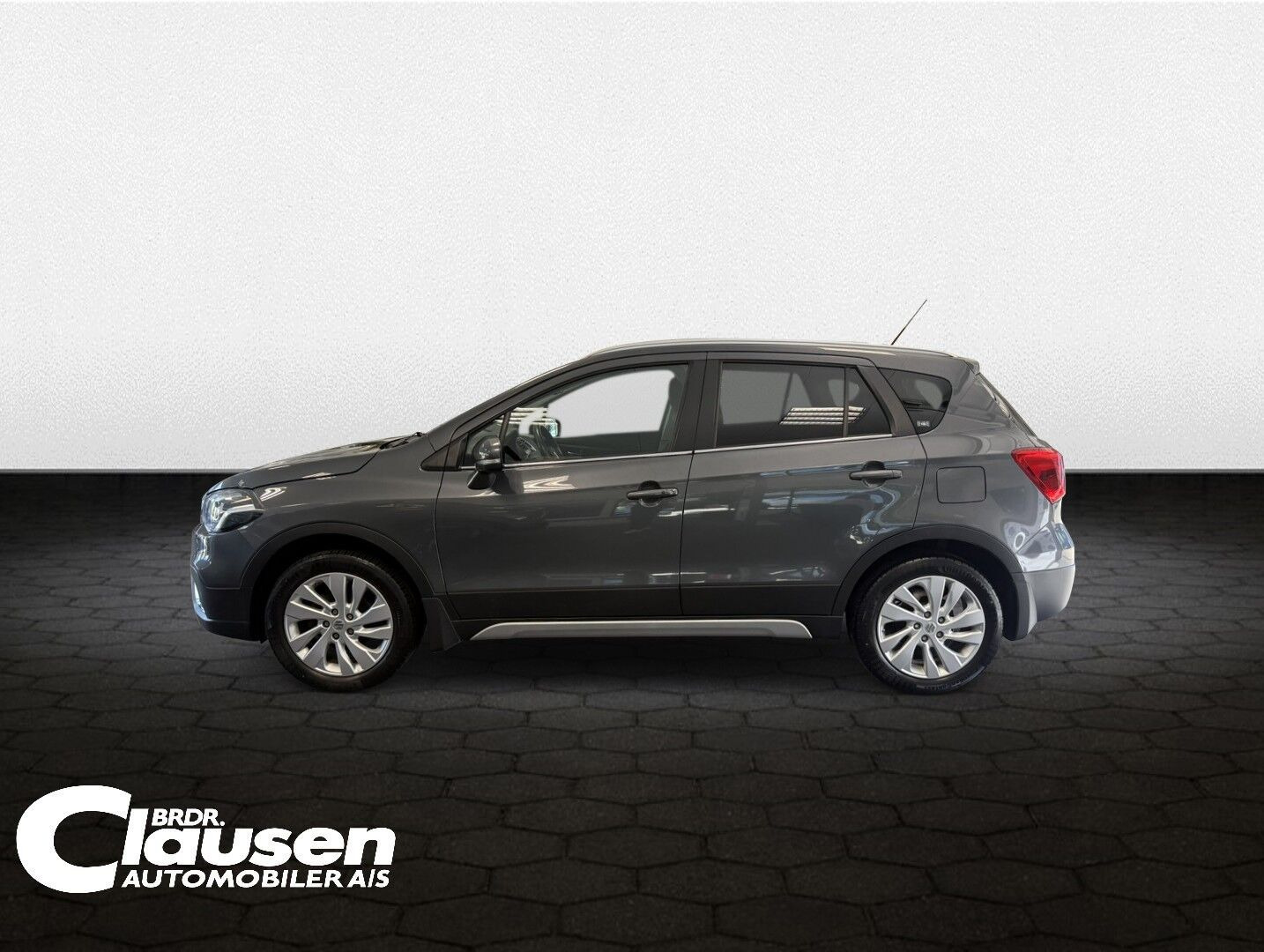 Grå Suzuki S-Cross fra 2021
