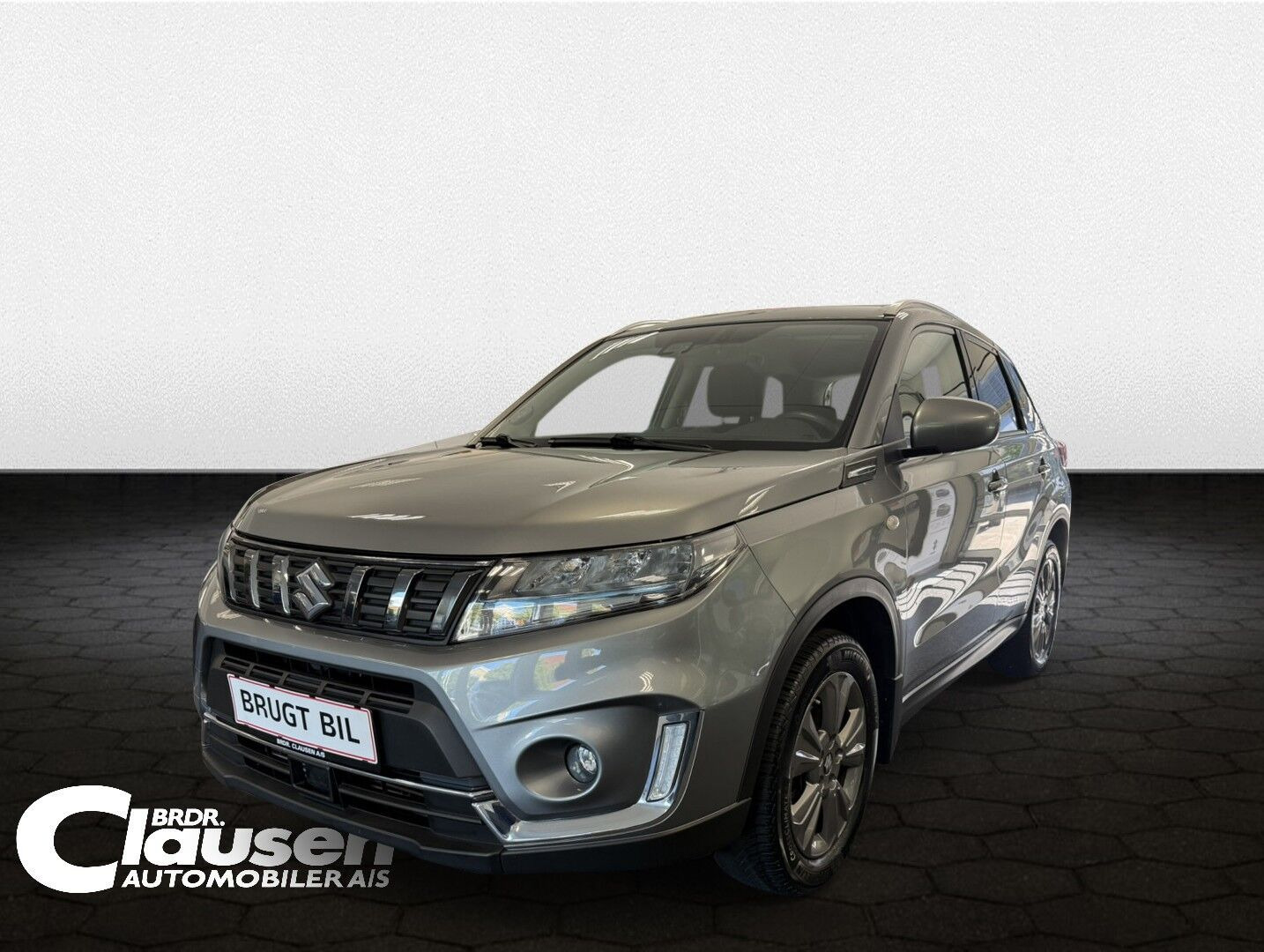 Grå Suzuki Vitara fra 2023