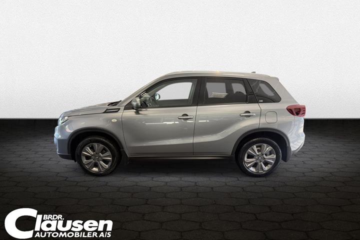 Grå Suzuki Vitara fra 2023