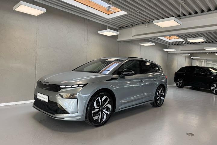 Grå Skoda Enyaq fra 2026