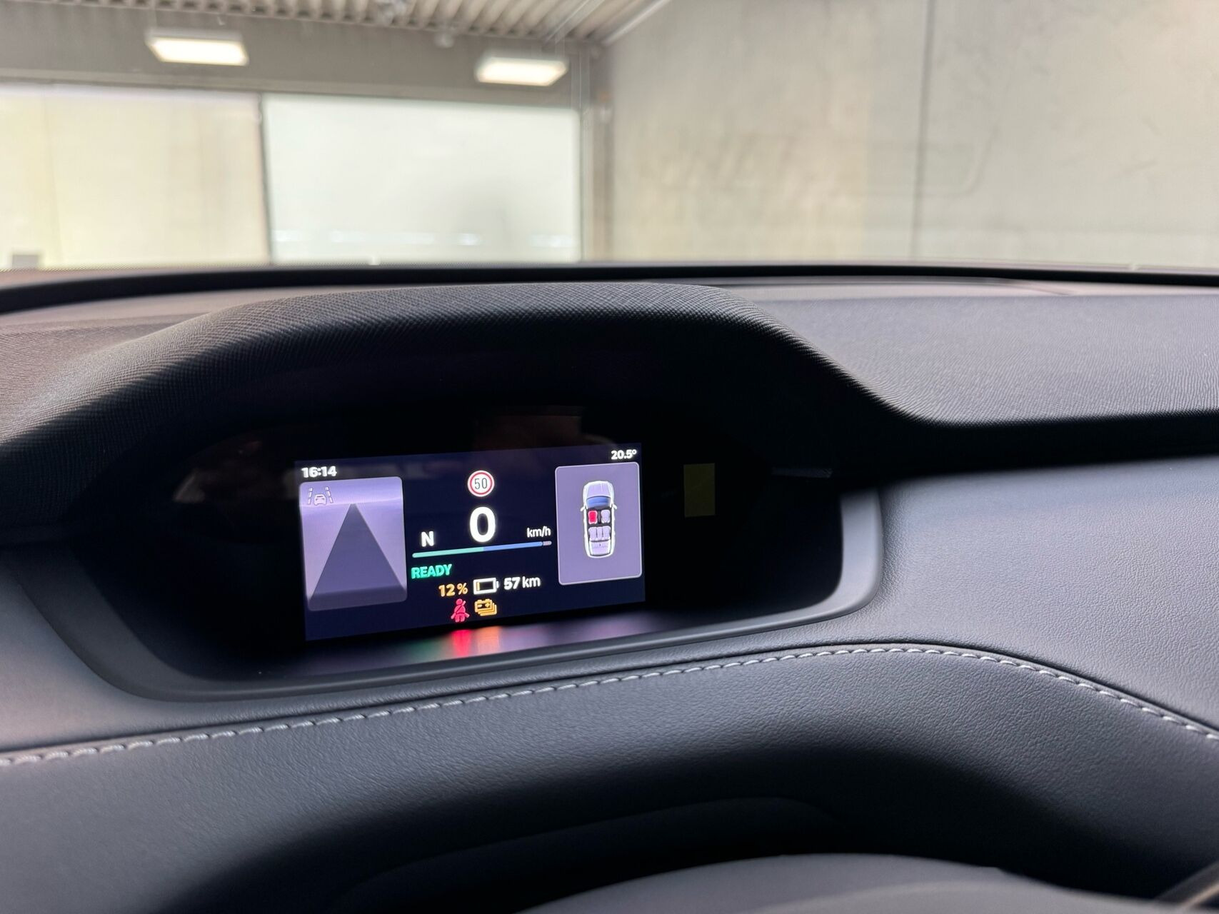 Grå Skoda Enyaq fra 2026