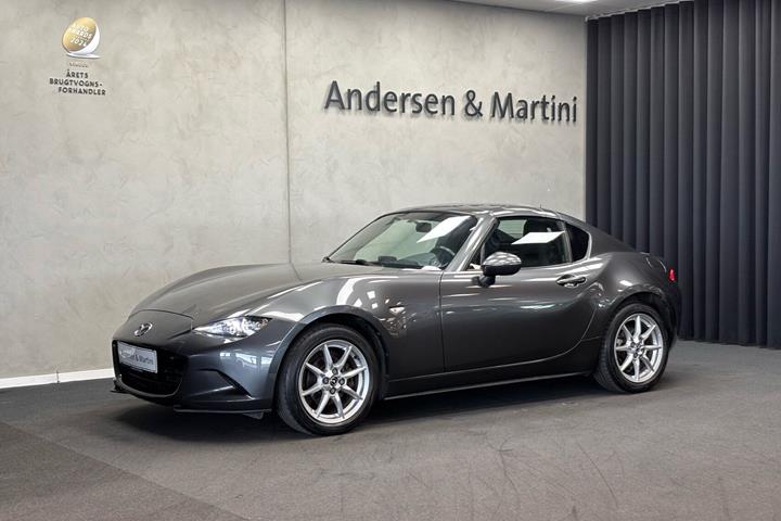 Grå Mazda MX-5 fra 2017 set udefra
