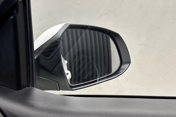 Hvid Hyundai i10 fra 2017