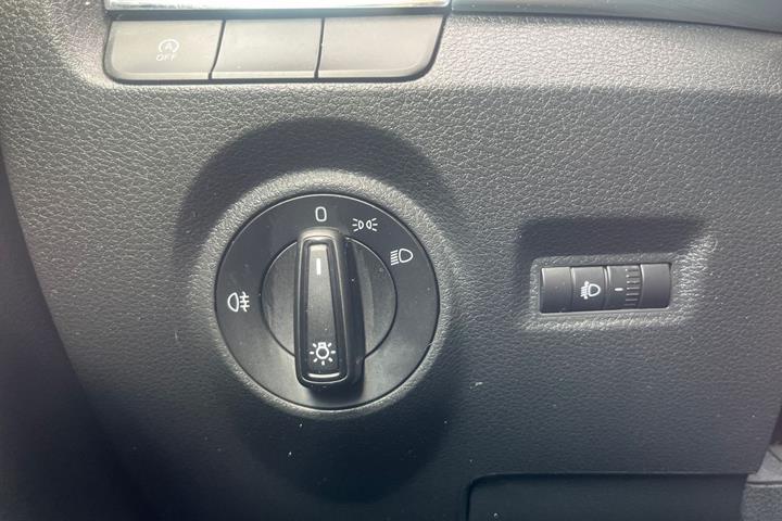 Hvid Skoda Fabia fra 2018