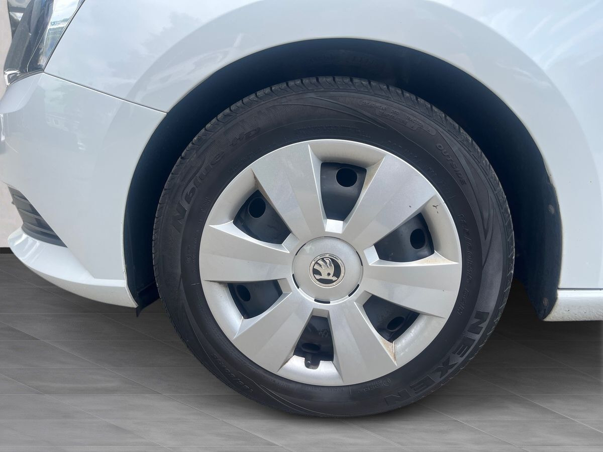 Hvid Skoda Fabia fra 2018