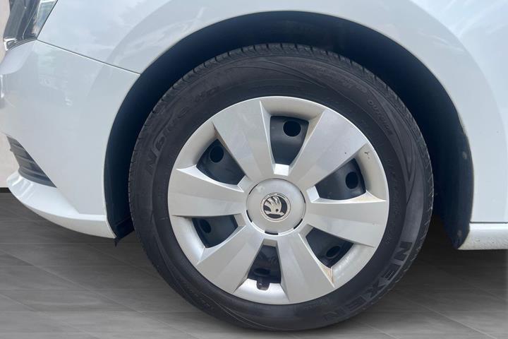 Hvid Skoda Fabia fra 2018