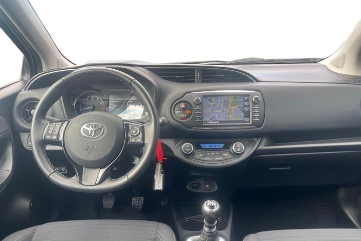 Sort Toyota Yaris fra 2018