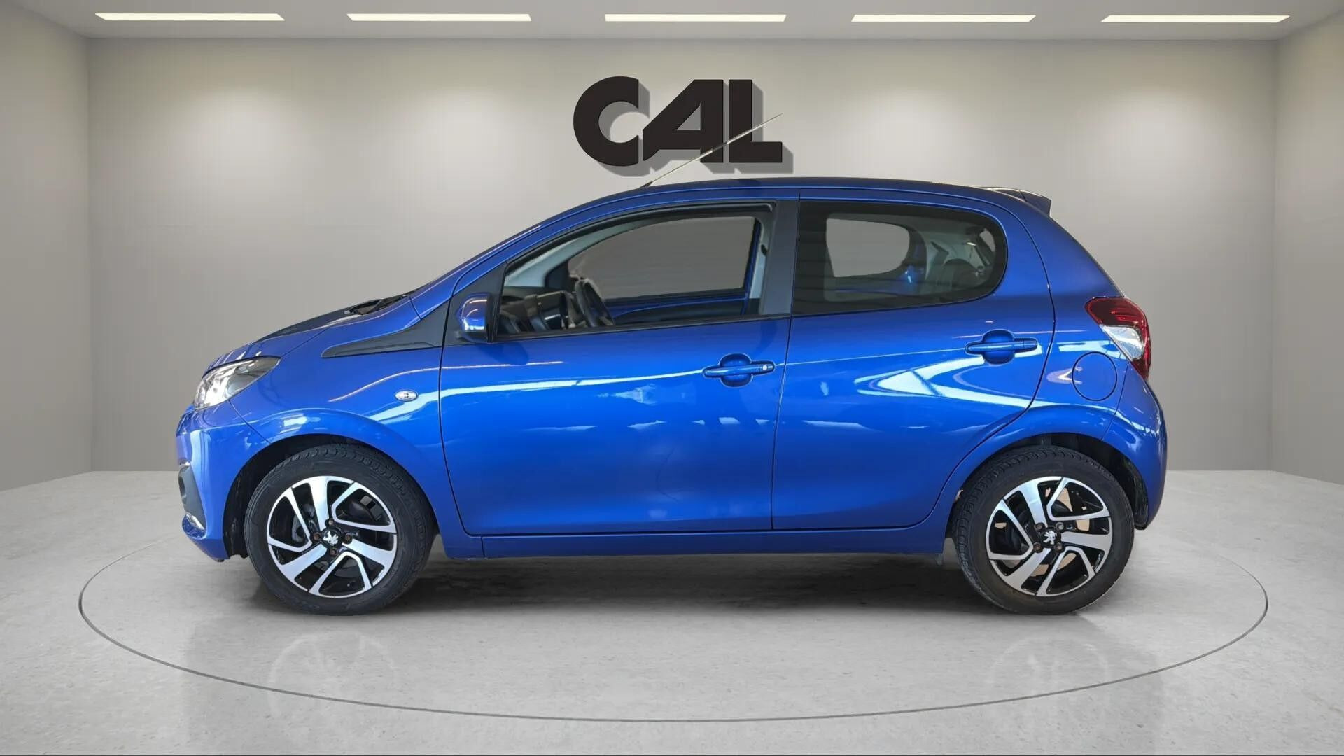 Blå Peugeot 108 fra 2020