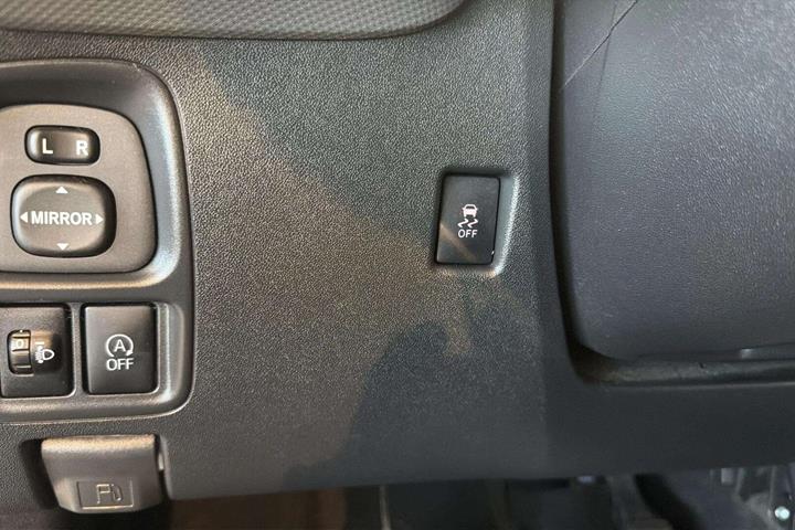 Blå Peugeot 108 fra 2020