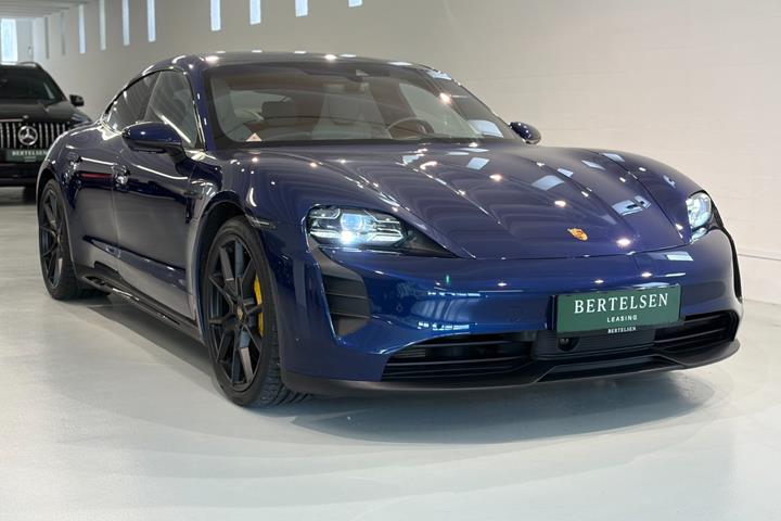 Blå Porsche Taycan GTS fra 2022