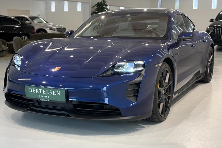 Blå Porsche Taycan GTS fra 2022