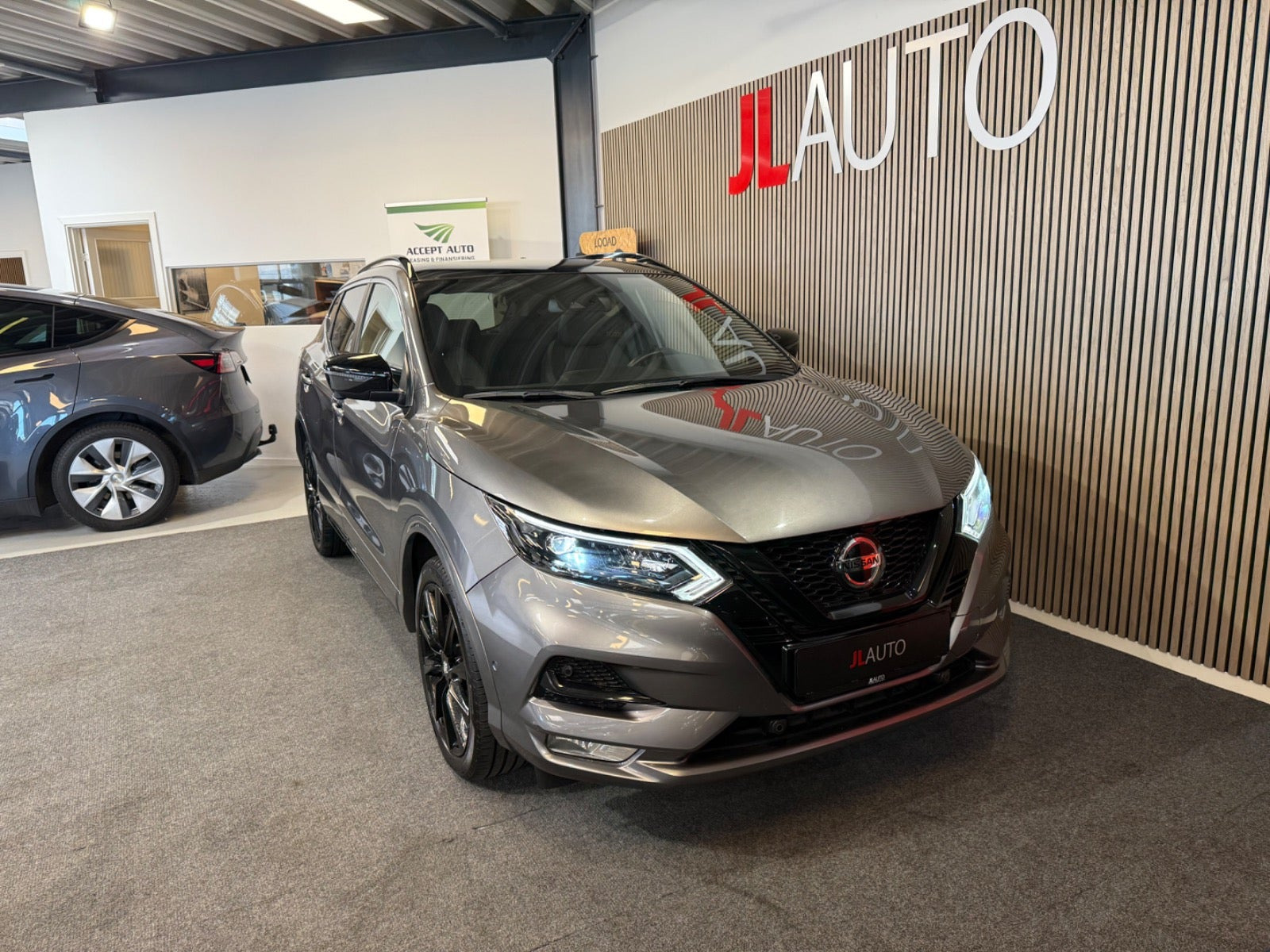 Grå Nissan Qashqai fra 2020