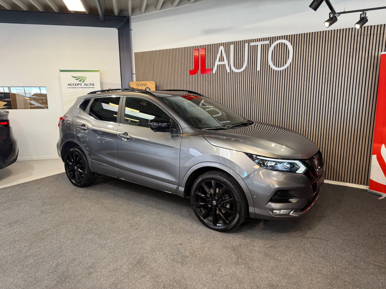 Grå Nissan Qashqai fra 2020