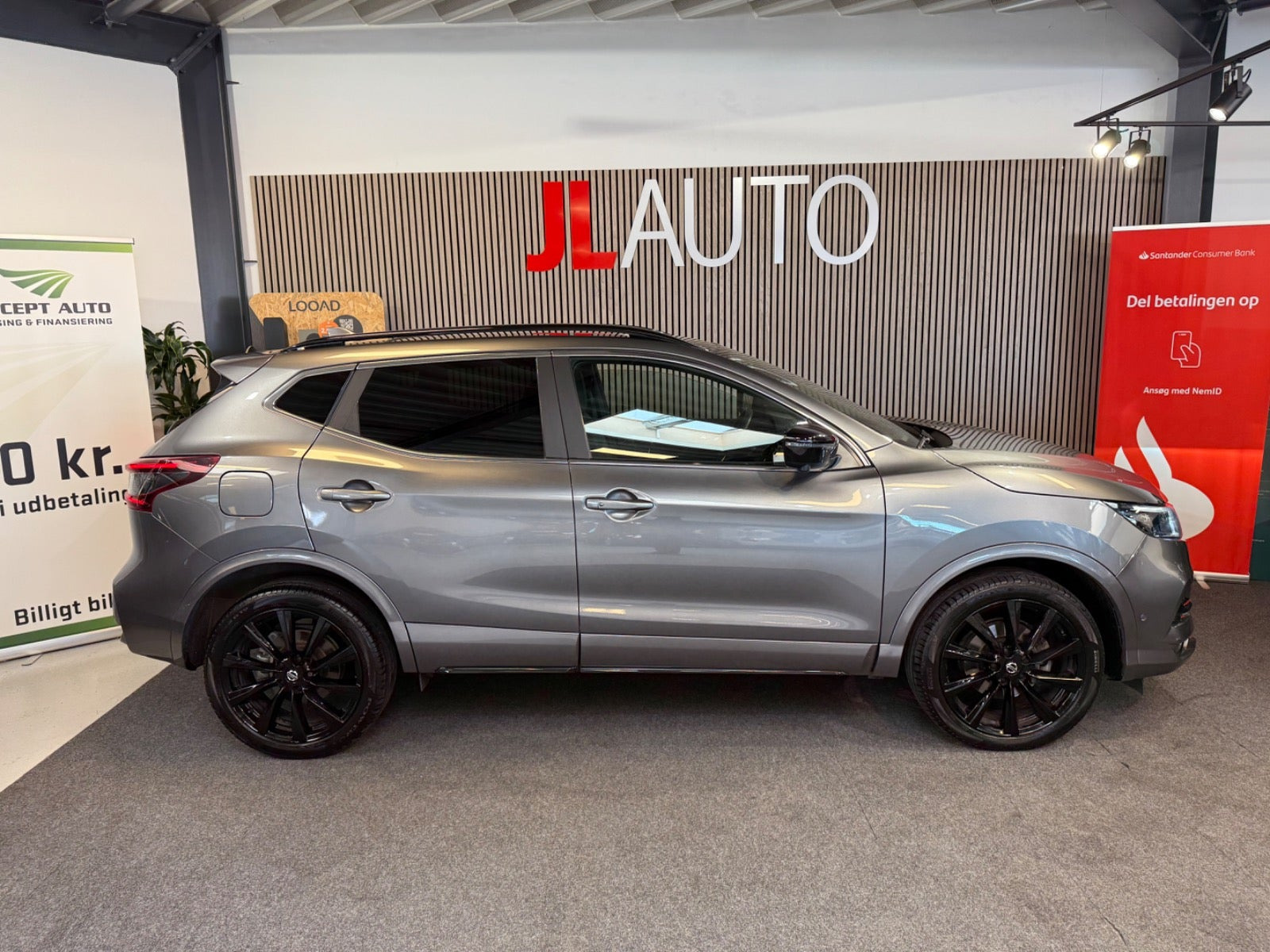 Grå Nissan Qashqai fra 2020