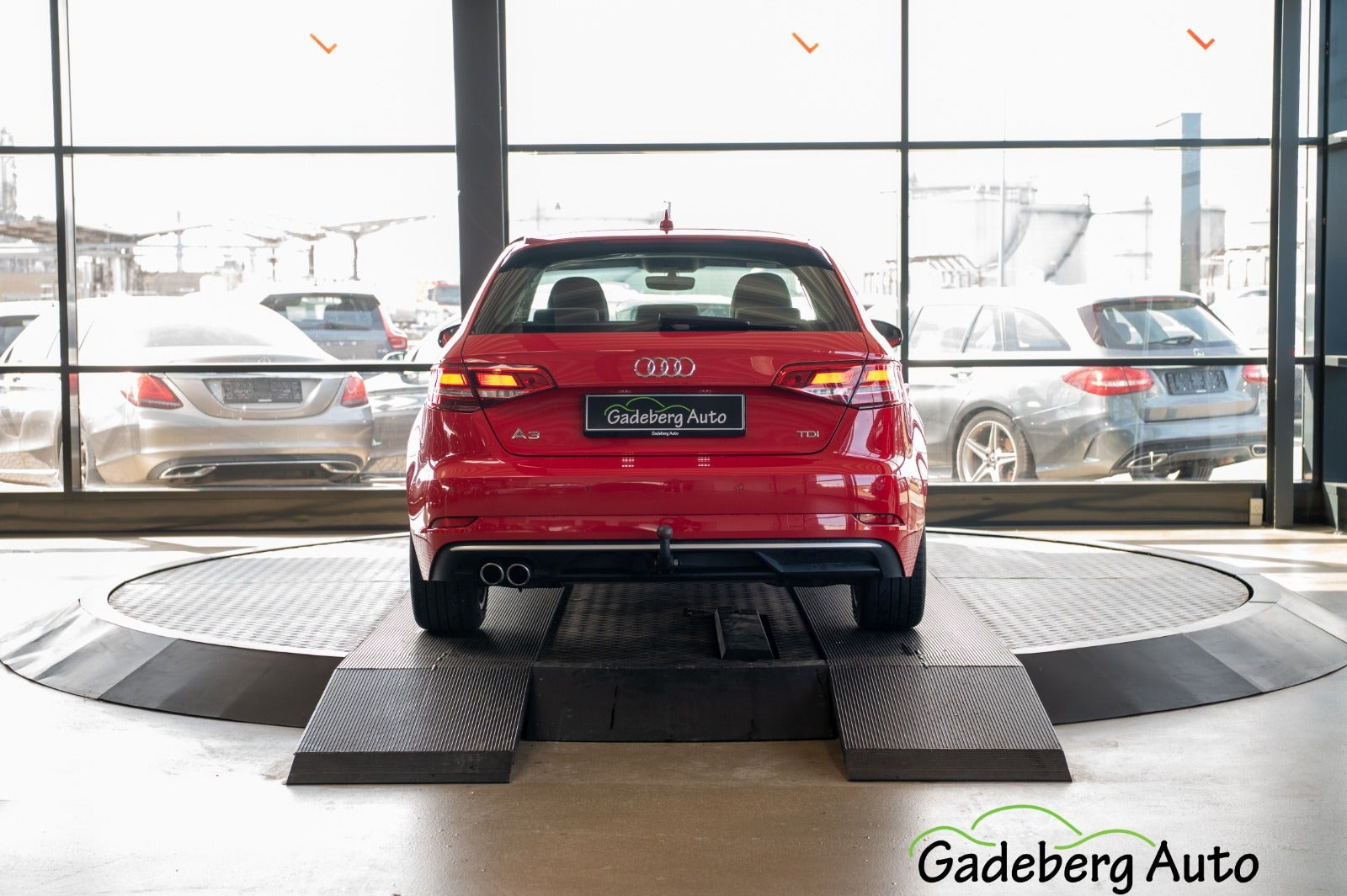 Rød Audi A3 fra 2017