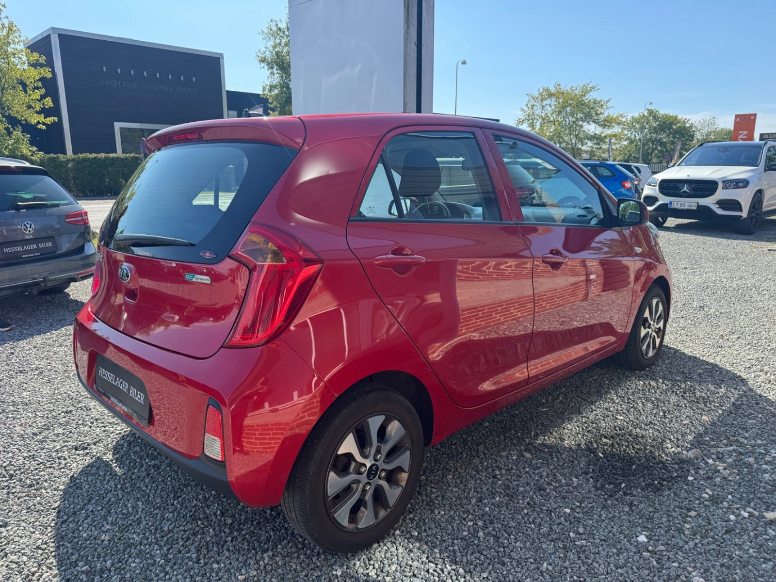 Rød Kia Picanto fra 2017