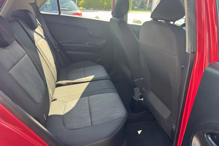 Rød Kia Picanto fra 2017