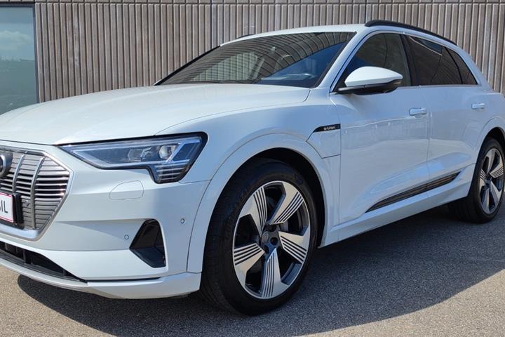 undefined Audi e-tron fra 2019