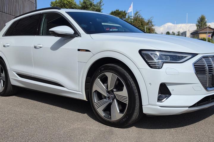 undefined Audi e-tron fra 2019