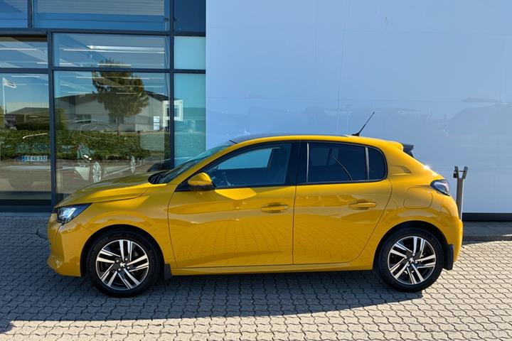Gul Peugeot 208 fra 2020