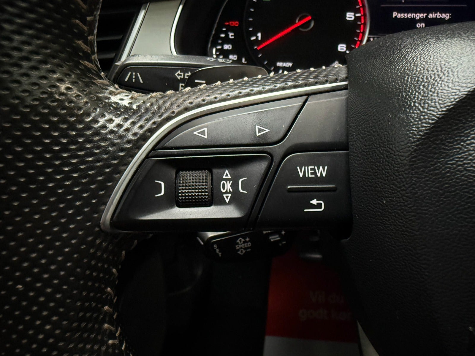 Grå Audi Q7 fra 2016