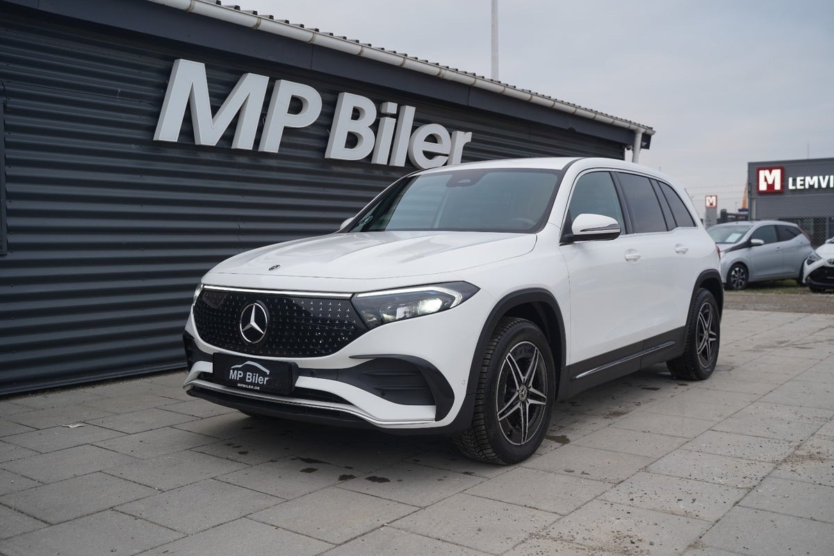 Hvid Mercedes EQB250+ fra 2024