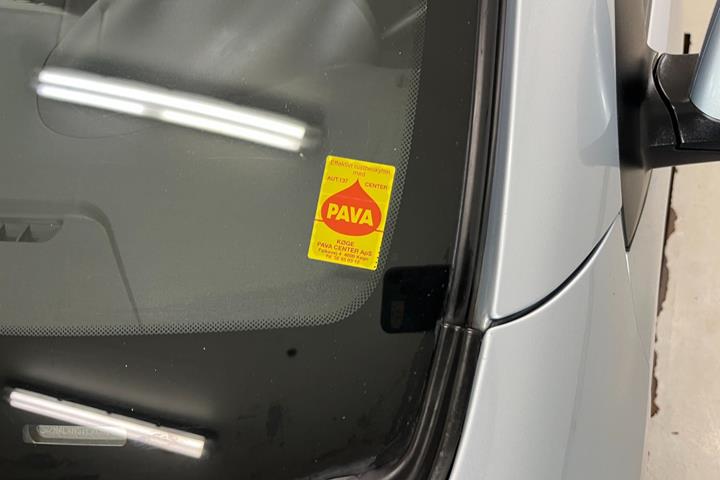 Blå Hyundai i10 fra 2013