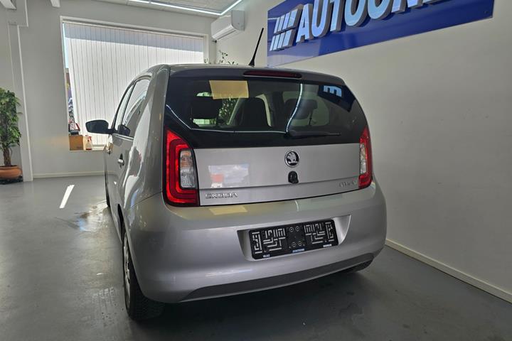 Sølv Skoda Citigo fra 2018