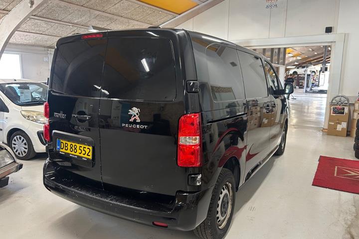 Sort Peugeot Expert fra 2021