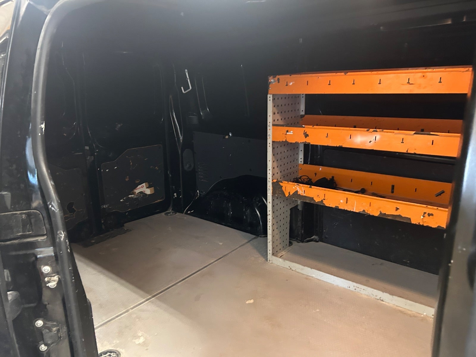 Sort Peugeot Expert fra 2021