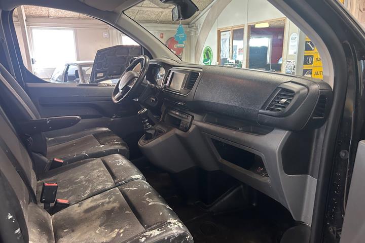 Sort Peugeot Expert fra 2021