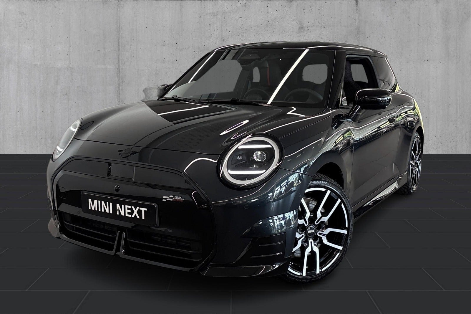 Grå Mini Cooper E fra 2025