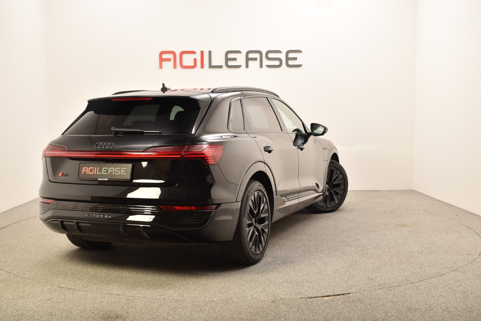 Sort Audi Q8 e-tron fra 2023