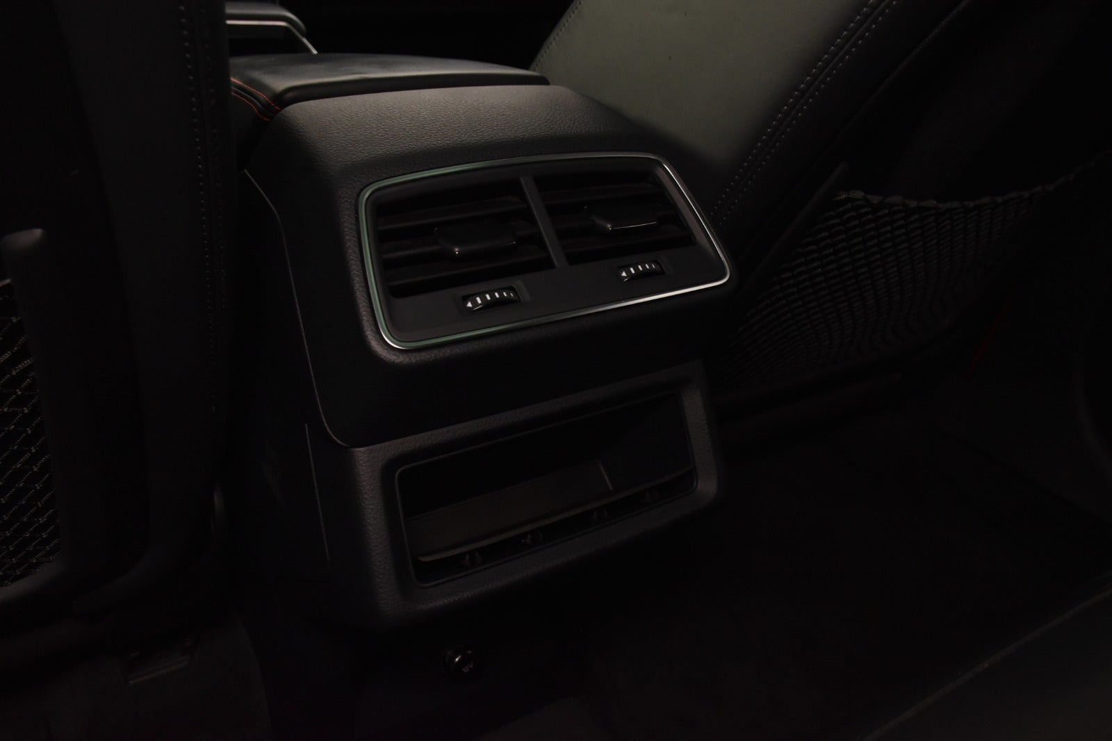 Sort Audi Q8 e-tron fra 2023