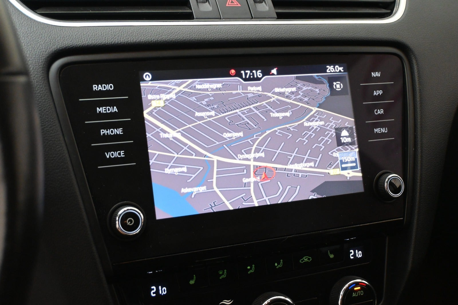 Sort Skoda Octavia fra 2020