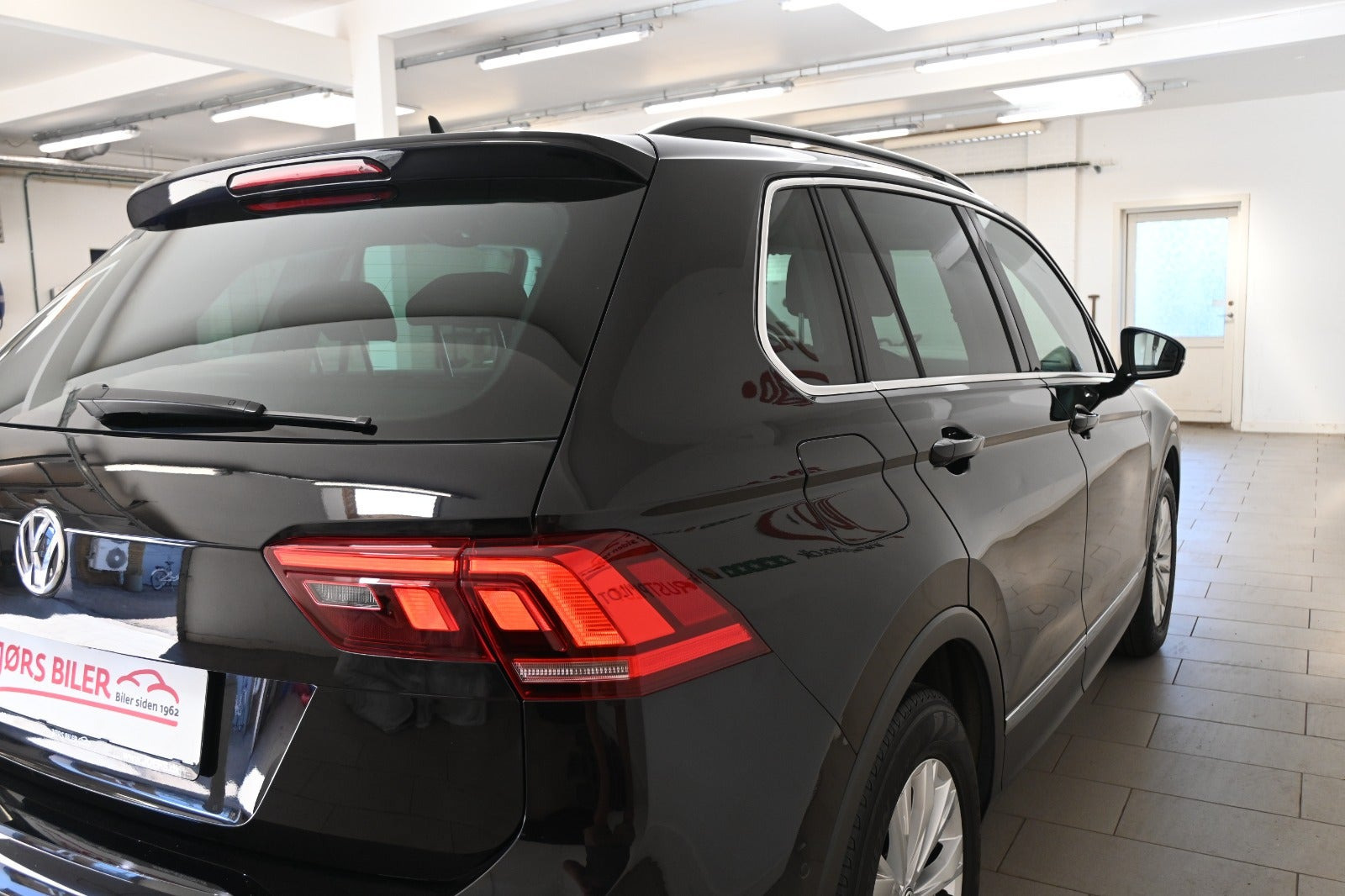 Sort VW Tiguan fra 2018
